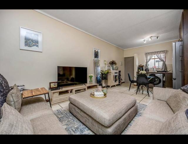 1 BEDROOM APARTMENT FOR SALE IN BROADACRES